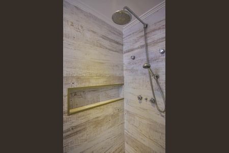 Apartamento à venda com 165m², 4 quartos e 2 vagas Apartamento à venda com 165m², 4 quartos e 2 vagasChuveiro do banheiro da Suíte 3