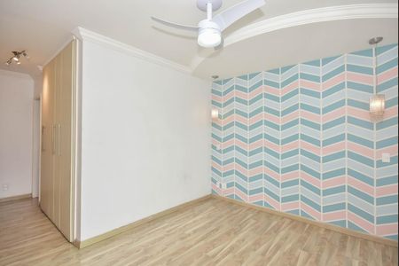 Apartamento à venda com 165m², 4 quartos e 2 vagas Apartamento à venda com 165m², 4 quartos e 2 vagasSuíte 3