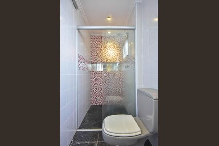 Apartamento à venda com 165m², 4 quartos e 2 vagas Apartamento à venda com 165m², 4 quartos e 2 vagasBanheiro Suíte 1