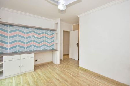 Apartamento à venda com 165m², 4 quartos e 2 vagas Apartamento à venda com 165m², 4 quartos e 2 vagasSuíte 3