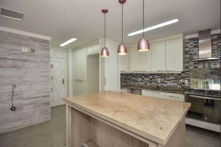 Apartamento à venda com 165m², 4 quartos e 2 vagas Apartamento à venda com 165m², 4 quartos e 2 vagasCozinha