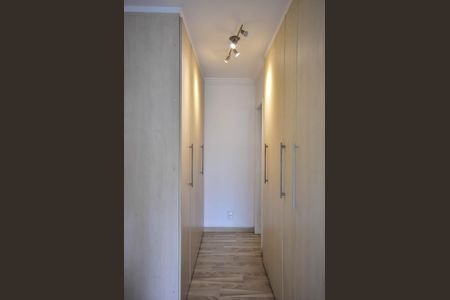 Apartamento à venda com 165m², 4 quartos e 2 vagas Apartamento à venda com 165m², 4 quartos e 2 vagasArmário da Suíte 3