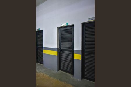 Apartamento à venda com 165m², 4 quartos e 2 vagas Apartamento à venda com 165m², 4 quartos e 2 vagasDepósito