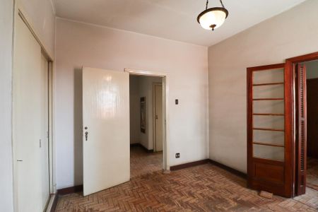 Casa à venda com 400m², 8 quartos e 8 vagas Casa à venda com 400m², 8 quartos e 8 vagasSuíte