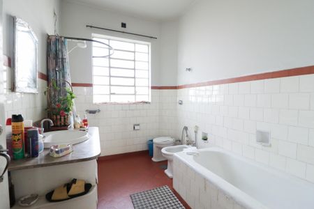 Casa à venda com 400m², 8 quartos e 8 vagas Casa à venda com 400m², 8 quartos e 8 vagasBanheiro Social