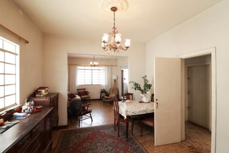 Casa à venda com 400m², 8 quartos e 8 vagas Casa à venda com 400m², 8 quartos e 8 vagasSala