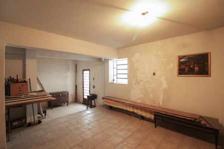 Casa à venda com 400m², 8 quartos e 8 vagas Casa à venda com 400m², 8 quartos e 8 vagasSalão