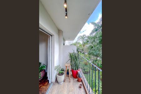 Apartamento à venda com 94m², 3 quartos e sem vaga Apartamento à venda com 94m², 3 quartos e sem vagaVaranda da Sala