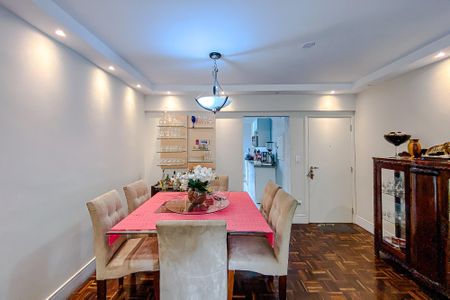 Apartamento à venda com 94m², 3 quartos e sem vaga Apartamento à venda com 94m², 3 quartos e sem vagaSala