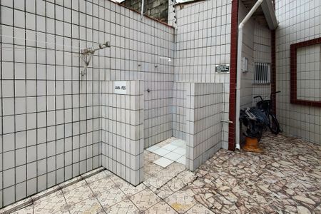 Studio para alugar com 42m², 0 quarto e 1 vaga Studio para alugar com 42m², 0 quarto e 1 vagaLava pés