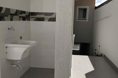 Casa à venda com 110m², 2 quartos e 2 vagas