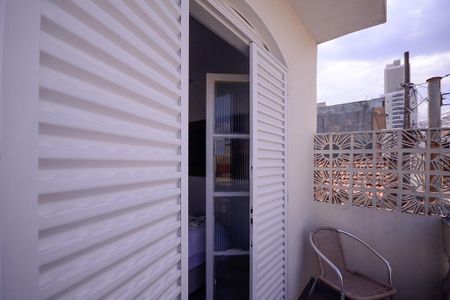 Casa à venda com 130m², 3 quartos e 3 vagas Casa à venda com 130m², 3 quartos e 3 vagasQuarto 3 - Suite