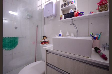 Casa à venda com 130m², 3 quartos e 3 vagas Casa à venda com 130m², 3 quartos e 3 vagasBanheiro Quarto 2