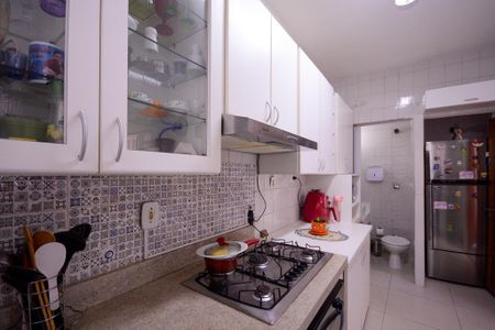 Casa à venda com 130m², 3 quartos e 3 vagas Casa à venda com 130m², 3 quartos e 3 vagasCozinha