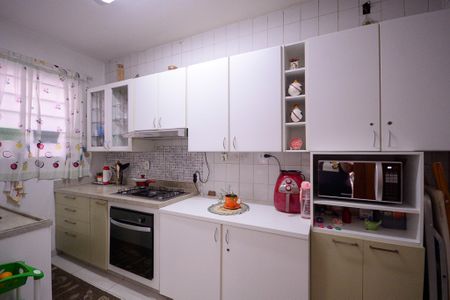 Casa à venda com 130m², 3 quartos e 3 vagas Casa à venda com 130m², 3 quartos e 3 vagasCozinha