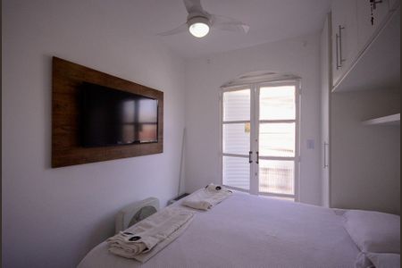 Casa à venda com 130m², 3 quartos e 3 vagas Casa à venda com 130m², 3 quartos e 3 vagasQuarto 3 - Suite