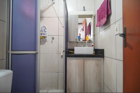 Casa à venda com 65m², 2 quartos e 2 vagasBanheiro