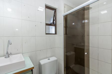 Apartamento à venda com 71m², 3 quartos e 1 vaga Apartamento à venda com 71m², 3 quartos e 1 vagaBanheiro