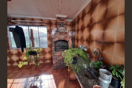 Casa à venda com 136m², 3 quartos e 3 vagas