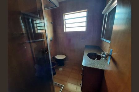 Casa à venda com 136m², 3 quartos e 3 vagas