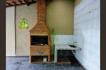 Casa à venda com 160m², 3 quartos e 4 vagas