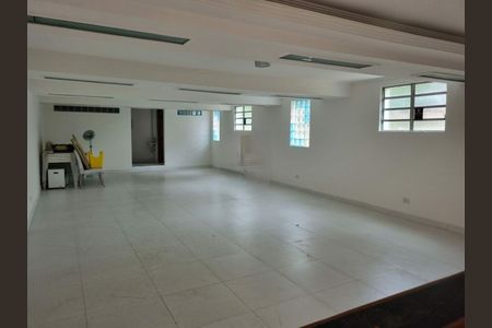 Casa à venda com 515m², 4 quartos e 6 vagas