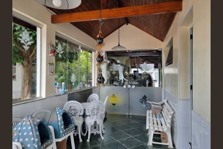 Casa à venda com 515m², 4 quartos e 6 vagas