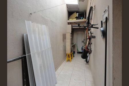 Casa à venda com 60m², 2 quartos e 2 vagas