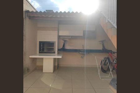 Casa à venda com 210m², 3 quartos e 4 vagas