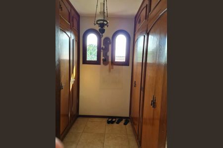 Casa à venda com 250m², 3 quartos e 4 vagas