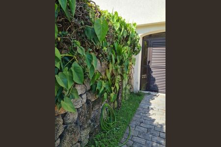 Casa à venda com 250m², 3 quartos e 4 vagas