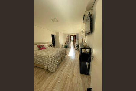 Casa à venda com 220m², 3 quartos e 2 vagas