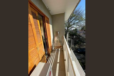 Casa à venda com 220m², 3 quartos e 2 vagas