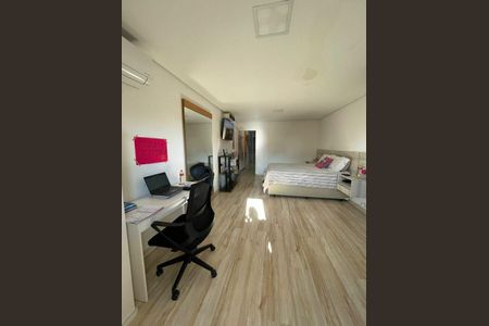 Casa à venda com 220m², 3 quartos e 2 vagas