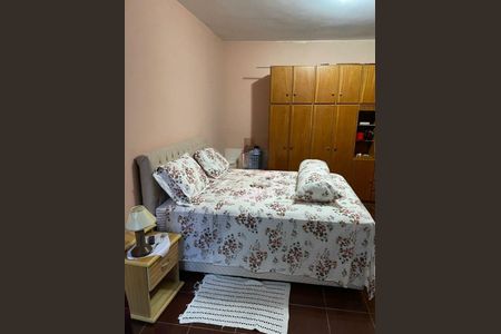 Casa à venda com 220m², 4 quartos e 2 vagas