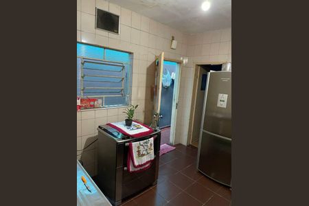 Casa à venda com 220m², 4 quartos e 2 vagas