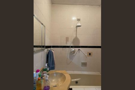 Casa à venda com 220m², 4 quartos e 2 vagas