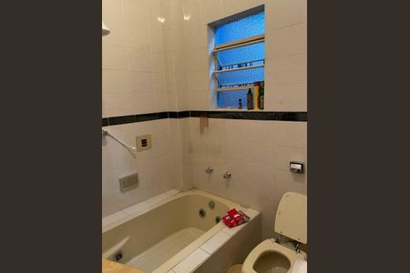 Casa à venda com 220m², 4 quartos e 2 vagas