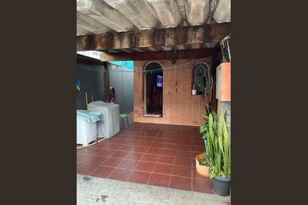 Casa à venda com 220m², 4 quartos e 2 vagas
