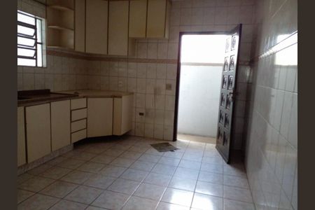 Casa à venda com 100m², 2 quartos e sem vaga