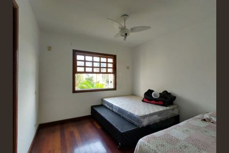 Casa à venda com 330m², 3 quartos e 4 vagas