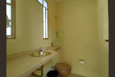 Casa à venda com 330m², 3 quartos e 4 vagas