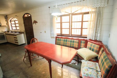 Casa à venda com 303m², 3 quartos e 1 vaga Casa à venda com 303m², 3 quartos e 1 vagaCopa