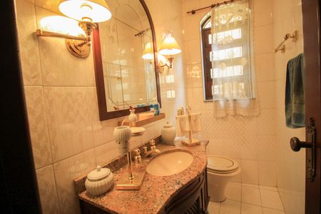 Casa à venda com 303m², 3 quartos e 1 vaga Casa à venda com 303m², 3 quartos e 1 vagaLavabo da Sala