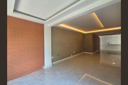 Apartamento para alugar com 130m², 3 quartos e 2 vagasVaranda