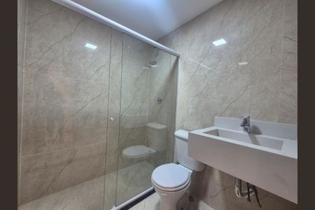 Apartamento para alugar com 130m², 3 quartos e 2 vagasbanheiro social