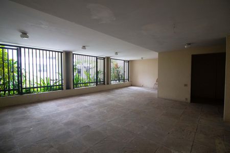 Apartamento à venda com 250m², 3 quartos e 1 vagaÁrea comum