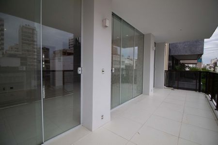 Apartamento à venda com 250m², 3 quartos e 1 vagaVaranda da Sala 1