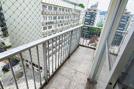Apartamento à venda com 67m², 2 quartos e 1 vaga Apartamento à venda com 67m², 2 quartos e 1 vagaSala - Varanda