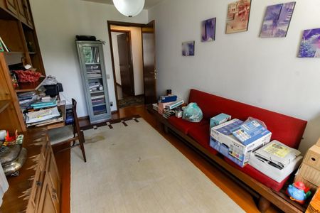 Apartamento à venda com 157m², 3 quartos e 4 vagas Apartamento à venda com 157m², 3 quartos e 4 vagasQuarto 1